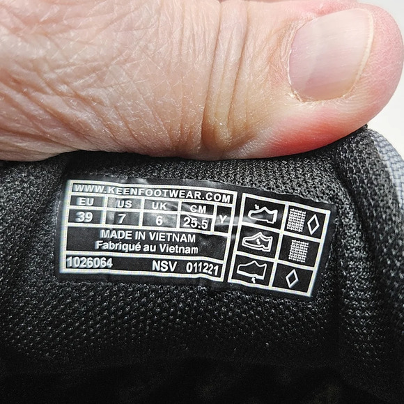 Keen Hiking Shoes Mens Sz 7 Gray Magnet Lightweight Water & Slip Resistant - Picture 10 of 11